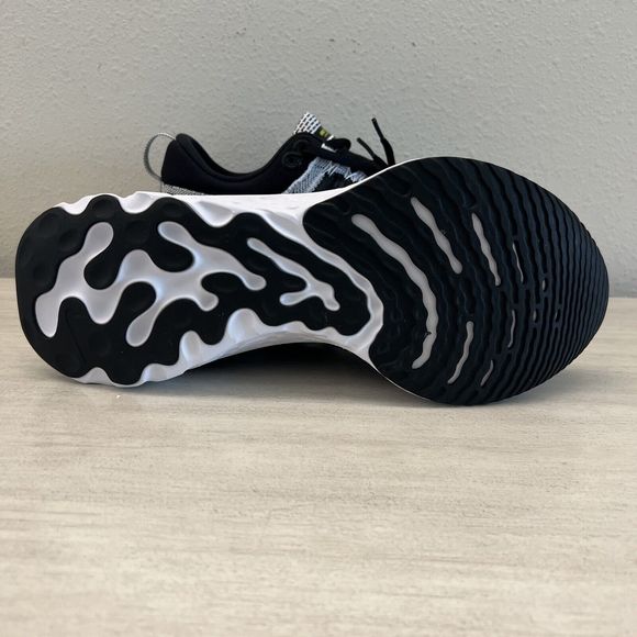 NIKE CT2357-100 Men’s Sz 10.5M REACT INFINITY RUN FLYKNIT 2 Running Shoes $160 - Picture 8 of 13